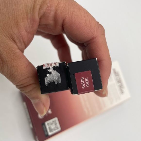 Anastasia lipsticks, gloss, lip liner - Picture 6 of 7